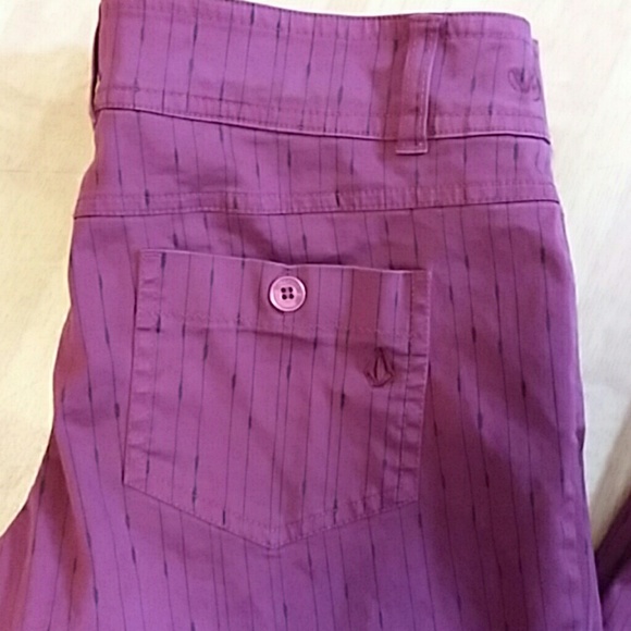Volcom wine/burgandy dress trousers/pants size 7 - Picture 1 of 6
